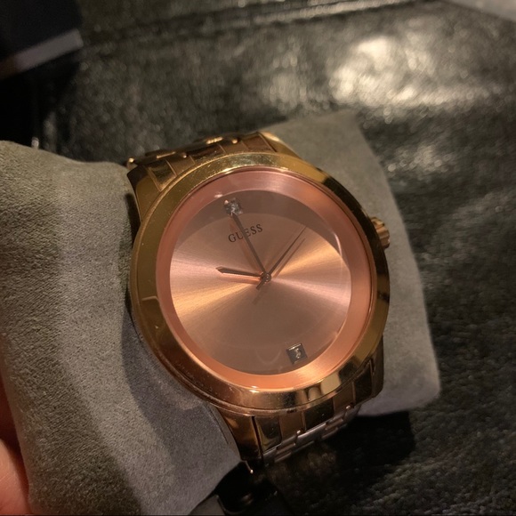 GUESS Watch - Picture 3 of 8